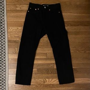 Black Levi’s Wedgie Straight Crop Denim Jeans
